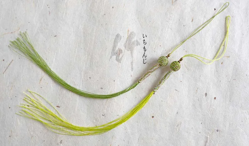 タッセル一文字